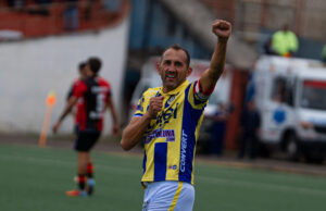 Con tres golazos de Hernán Barcos, FC Cajamarca venció a FBC Melgar 3-1 quitándole el invicto