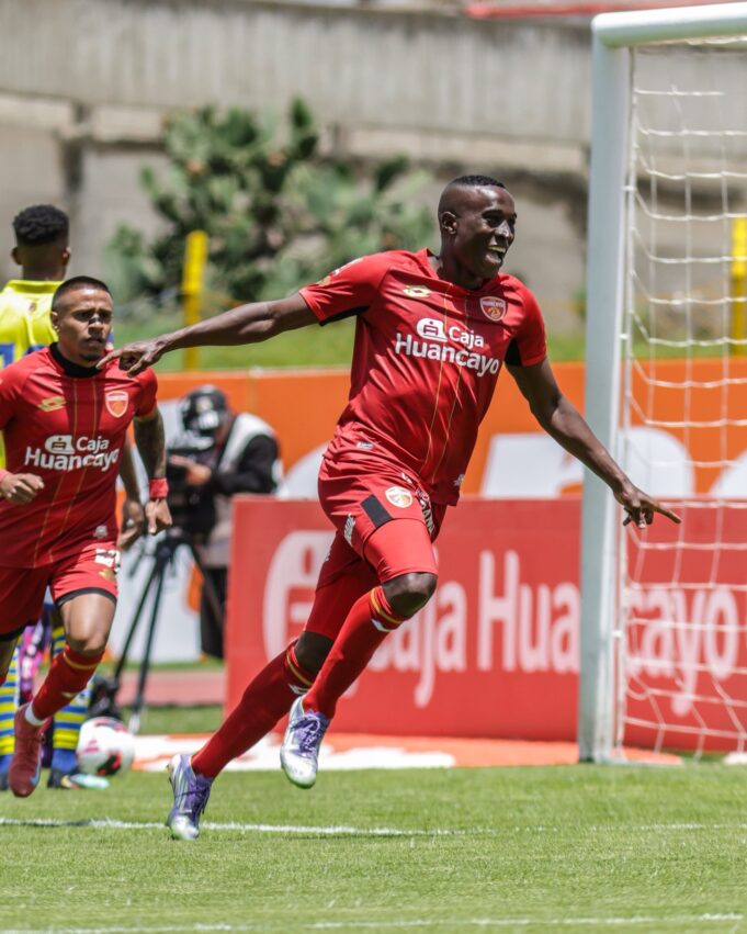 Sport Huancayo derrotó a FC Cajamarca 2-0 y alcanzó su primera victoria en el Apertura