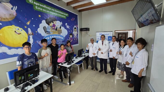 Niños y adolescentes con discapacidad aprenden ofimática adaptada para su inclusión académica y laboral en el CERPS Callao del Seguro Social de Salud