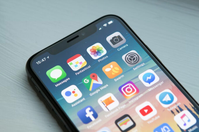 Cómo las aplicaciones móviles están cambiando el entretenimiento: de la radio a los juegos en línea