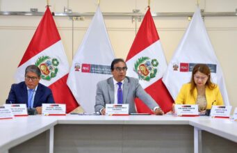 Ministro Óscar Fernández ratifica el compromisodel Estado de consolidar el diálogo tripartito