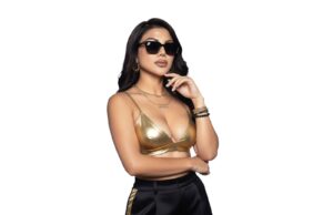 Brunella Torpoco conquistó Iquitos con lleno total