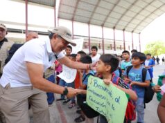 Ministro Jorge Figueroa anuncia una reingeniería en programa de Beca 18