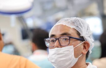 CONOCE LOS SÍNTOMAS Y CÓMO PREVENIR LA DIVERTICULITIS O INFLAMACIÓN DEL INTESTINO