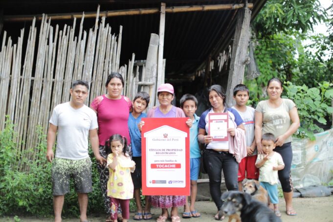 Cofopri despliega brigadas en la selva y acelera la formalización de más de 800 viviendas en tres regiones