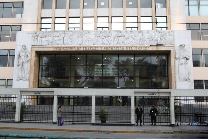 MTPE crea el «Sello: Empresa Laboral y Socialmente Responsable» para proteger derechos de trabajadores