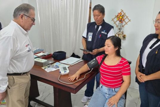 INEI recoge información sobre la salud materna-infantil en todo el Perú