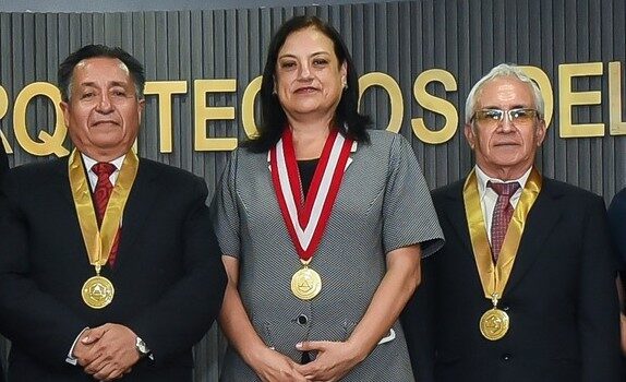 Ofrece apoyo técnico para zonas afectadas por desastres naturales