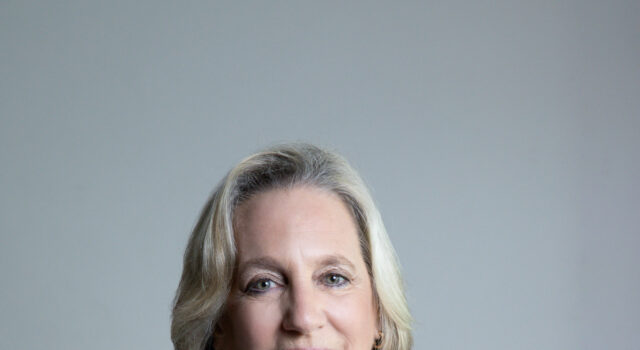 «Entran al gobierno para hacer negocio y no trabajar por el país”