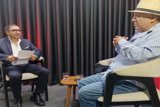 Manolo Rojas recordó momentos dificiles de su infancia en La Última de Asián por Vemax tv