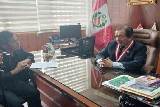 Estamentos de Derecho y Ciencia Política de UNMSM deben caminar como un reloj