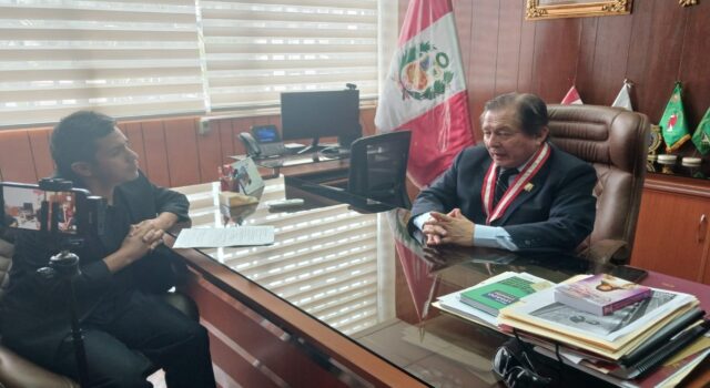 Estamentos de Derecho y Ciencia Política de UNMSM deben caminar como un reloj