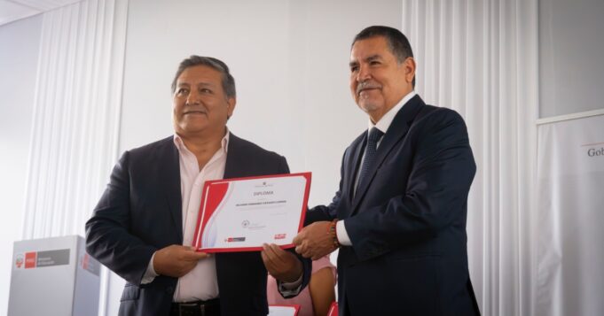 Ministro Figueroa destaca que la educación es el camino para construir el país que todos queremos