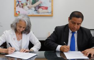 Ministerio de Educación y Cuerpo de Paz de los Estados Unidos firman memorando de entendimiento