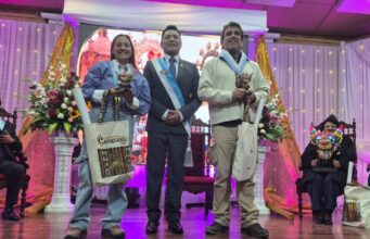 Municipalidad Provincial de Puno distingue al IRTP por transmisión especial de la Virgen de la Candelaria