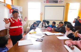 Midis promueve la alfabetización con los Tambos en las comunidades rurales
