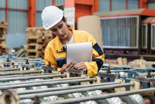 De técnico a bachiller: la ruta para responder a la demanda de profesionales en ingeniería aplicada en el país