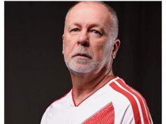 Menezes se puso el buzo de la Blanquirroja y le contamos a qué juega