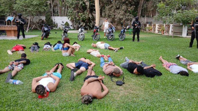 Detienen a 24 con armas y granadas