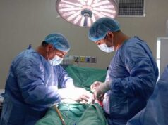 EsSalud: Médicos de hospital Negreiros restituyen intestino y corrigen hernia a exfutbolista de 65 años