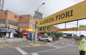 Vecinos piden retirar pórtico que restringe el tránsito vehicular en Fiori – SMP