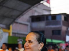 María Helena Mendoza del Solar lanza candidatura con agenda de fiscalización: cáncer, alimentación escolar y papeletas en la mira(VIDEO)