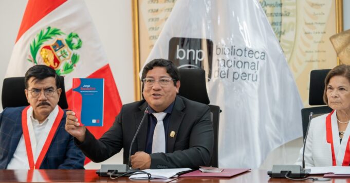 La BNP y la UNMSM suscriben convenio para llevar servicios bibliotecarios a comunidades vulnerables