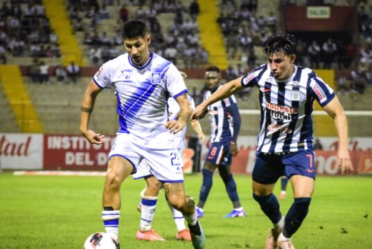 Alianza Lima empató con Alianza Atlético 0-0 en Trujillo y alargó su crisis futbolística