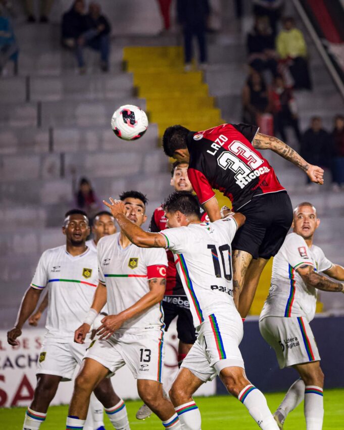 Melgar de Arequipa goleó a CD Moquegua 4-0 y alcanzó en la punta del Apertura a UTC