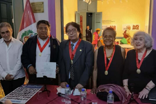 SUSANA BACA: DOS ENCUENTROS, DOS DEDICATORIAS