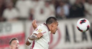 Universitario obtuvo triunfo ajustado ante Cienciano 2-1 y quedó a dos puntos del líder UTC